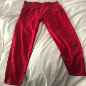 Seamless mid rise solid Capri red